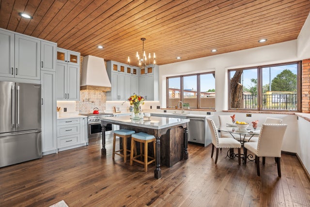 1701 Paseo De Peralta, Santa Fe