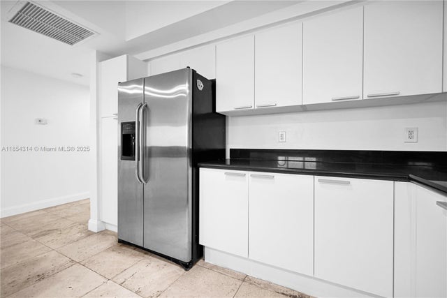 5 of 44 - 15051 Royal Oaks Ln 1605, North Miami, FL