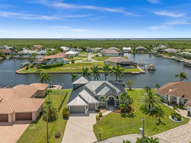 1 of 50 - 4012 Sw 29th Ave, Cape Coral, FL