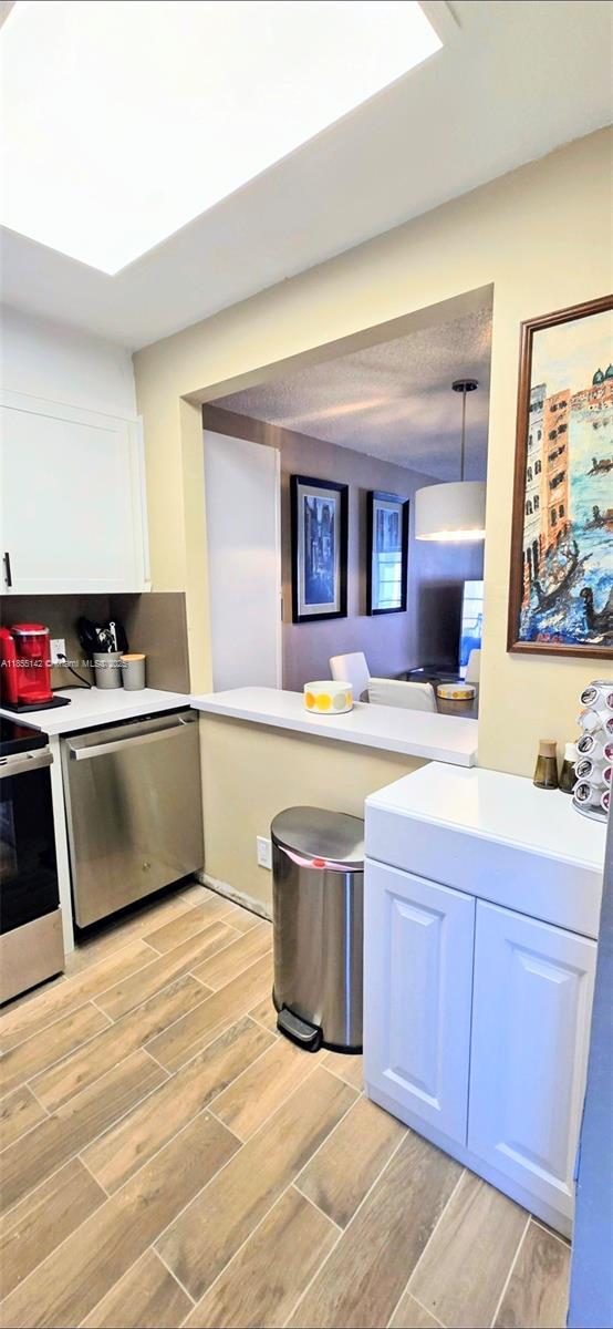 4 of 36 - 9480 Sunrise Lakes Blvd 306, Sunrise, FL