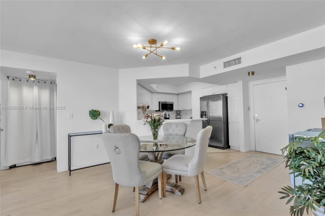 4 of 39 - 1800 Sunset Harbour Dr 1003, Miami Beach, FL