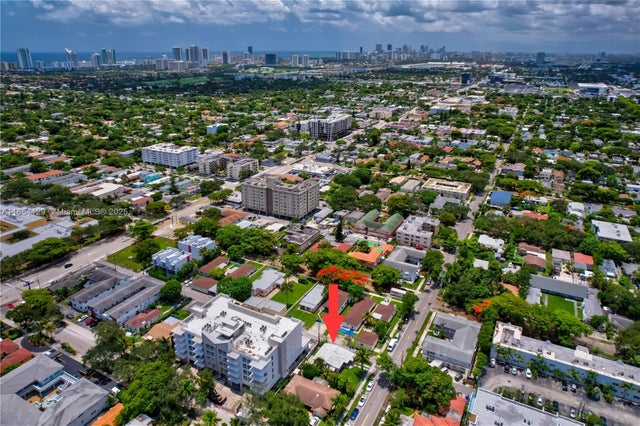 3 of 16 - 517 S 19th Ave, Hollywood, FL