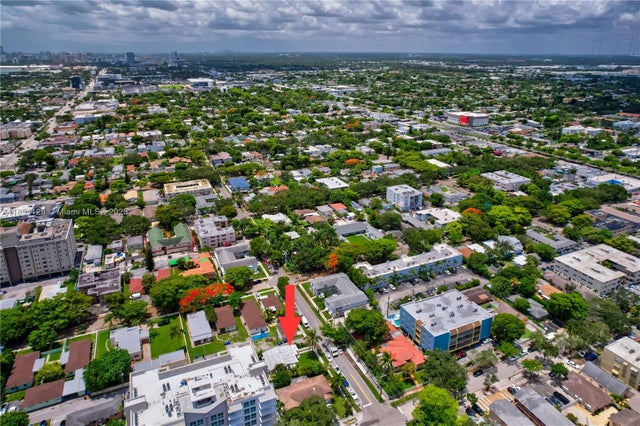 4 of 16 - 517 S 19th Ave, Hollywood, FL