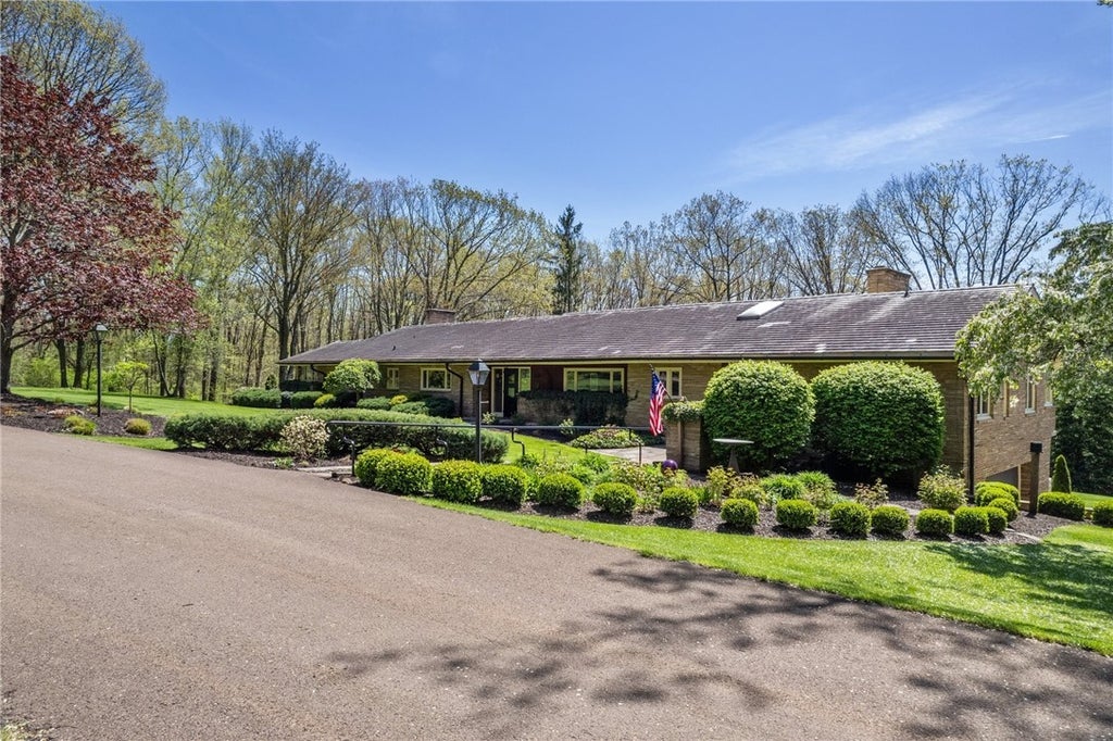 1275 Greenhill Lane, Somerset Boro