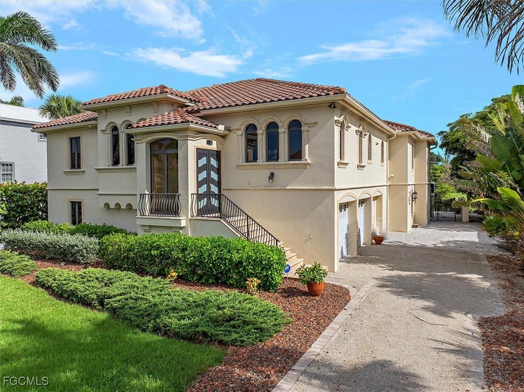 1316 Eagle Run Dr, SANIBEL