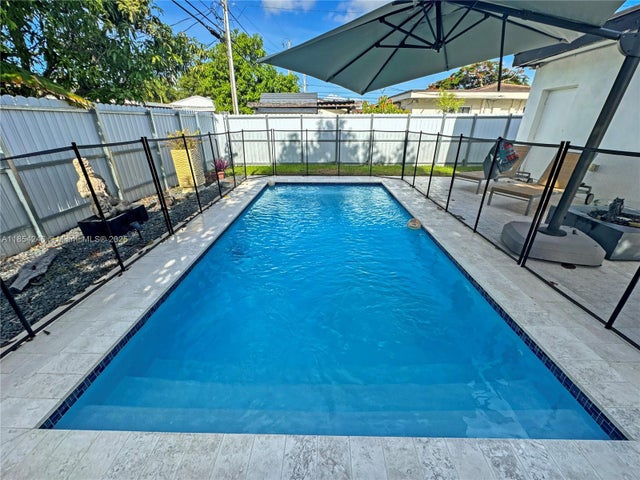 4 of 23 - 7580 Sw 29th St, Miami, FL