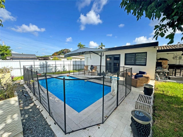 5 of 23 - 7580 Sw 29th St, Miami, FL