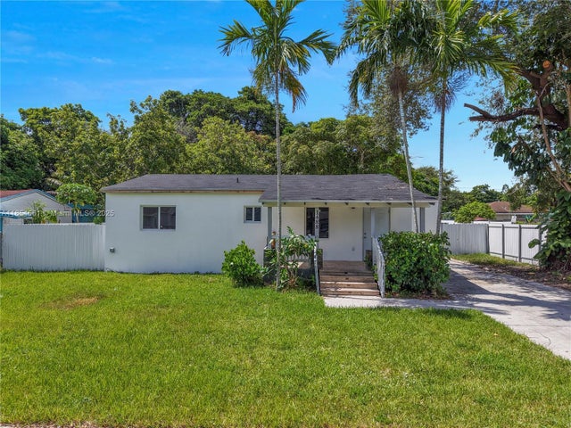 1 of 21 - 1488 Nw 101st St, Miami, FL