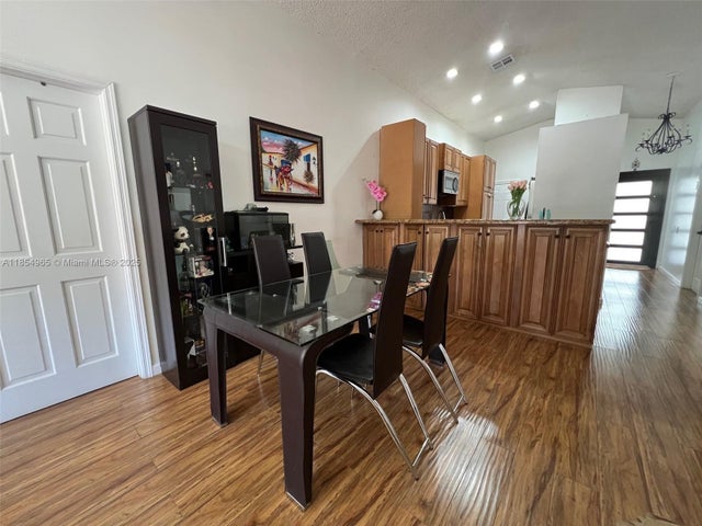 5 of 20 - 8195 Sw 24th Pl, Miramar, FL