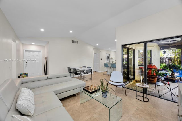 4 of 49 - 15225 Sw 45th Ter F-49, Miami, FL