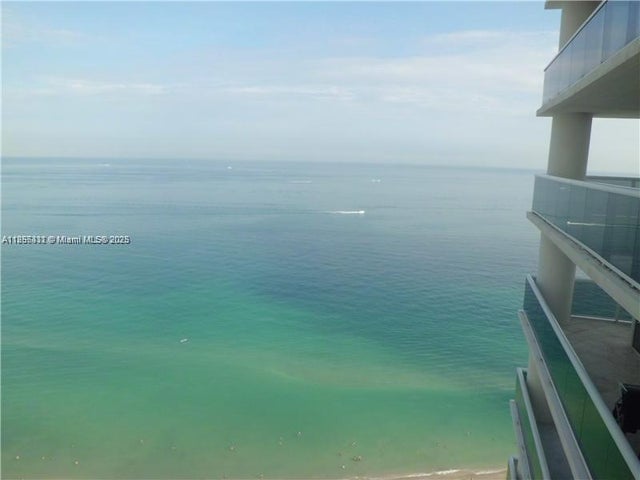 4 of 15 - 1850 S Ocean Dr 3210, Hallandale Beach, FL