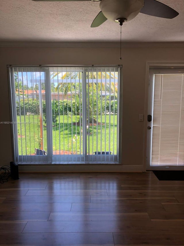 4 of 20 - 1538 Funston St, Hollywood, FL