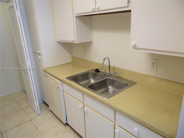 5 of 29 - 3987 Nw 87th Ave 3987, Sunrise, FL