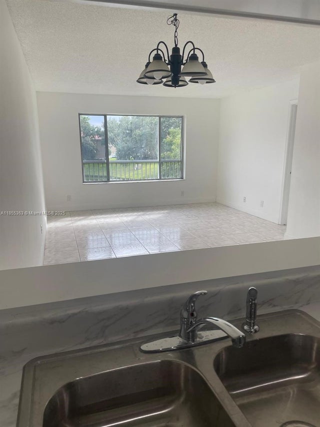 2 of 19 - 9962 Twin Lakes Dr 7-p, Coral Springs, FL