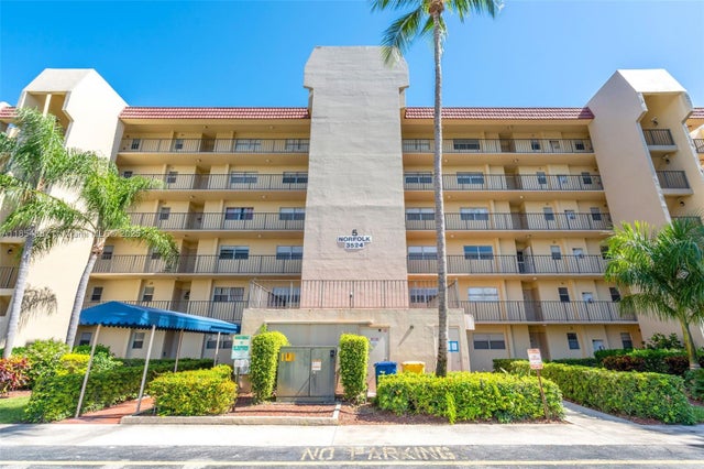 2 of 41 - 3524 Via Poinciana 302, Lake Worth, FL