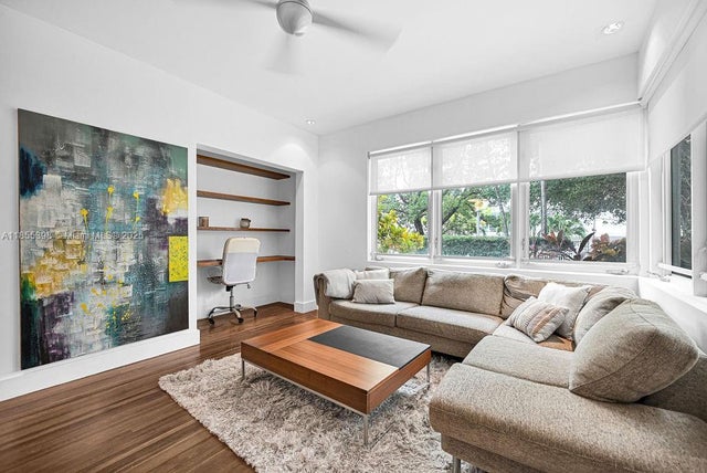 2 of 39 - 1751 James Ave 102, Miami Beach, FL