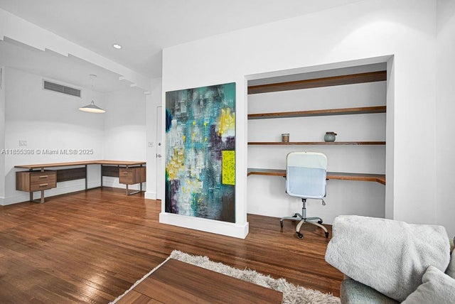 5 of 39 - 1751 James Ave 102, Miami Beach, FL