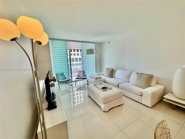 3 of 22 - 500 Brickell Ave 1204, Miami, FL