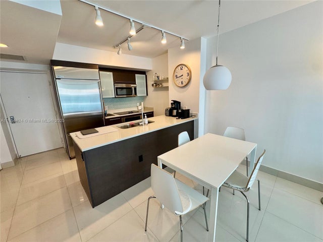 4 of 22 - 500 Brickell Ave 1204, Miami, FL
