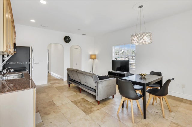 4 of 13 - 1016 71st St 201, Miami Beach, FL
