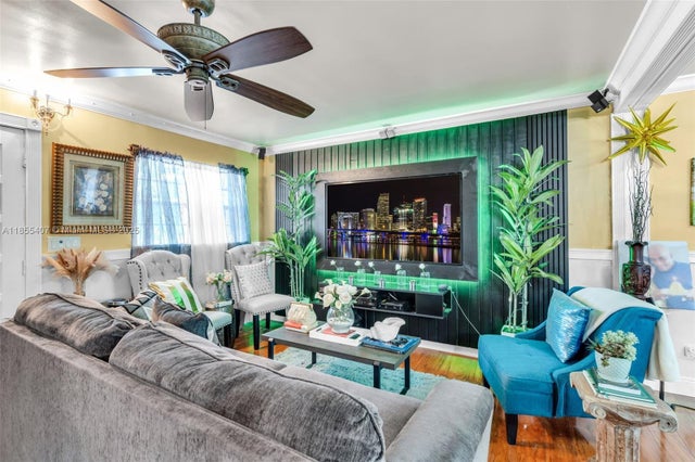 4 of 37 - 17881 Sw 112th Pl, Miami, FL