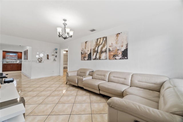 5 of 20 - 7230 Nw 5th St, Miami, FL