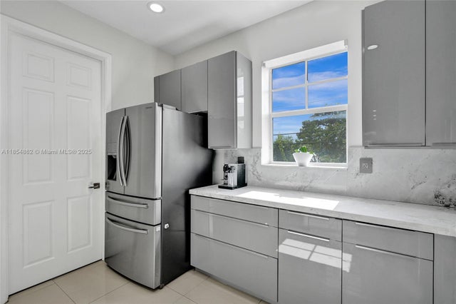 5 of 61 - 1033 Ne 17th Way 1904, Fort Lauderdale, FL