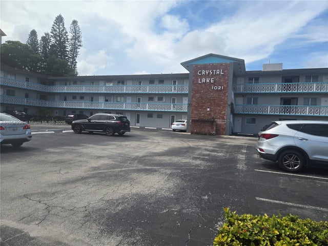 1 of 19 - 1021 Crystal Lake Dr 207, Deerfield Beach, FL