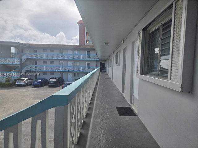 2 of 19 - 1021 Crystal Lake Dr 207, Deerfield Beach, FL