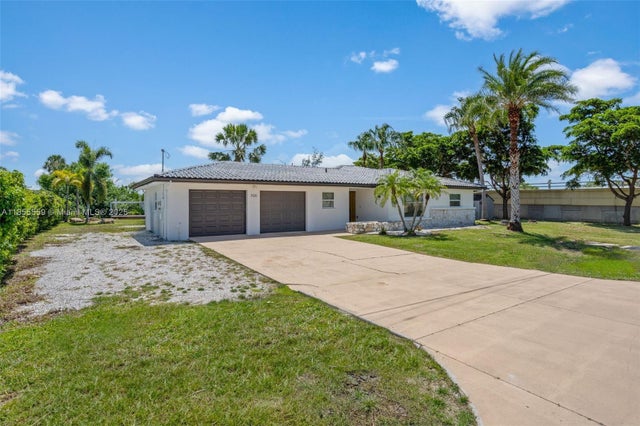 2 of 53 - 3120 Magnolia Way, Punta Gorda, FL