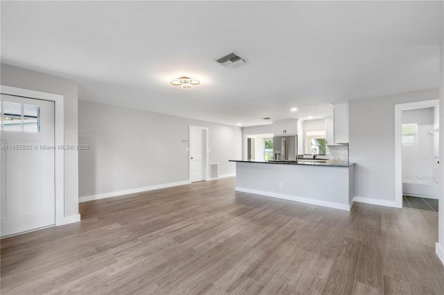 4 of 22 - 2319 Nw Sunset Blvd, Jensen Beach, FL
