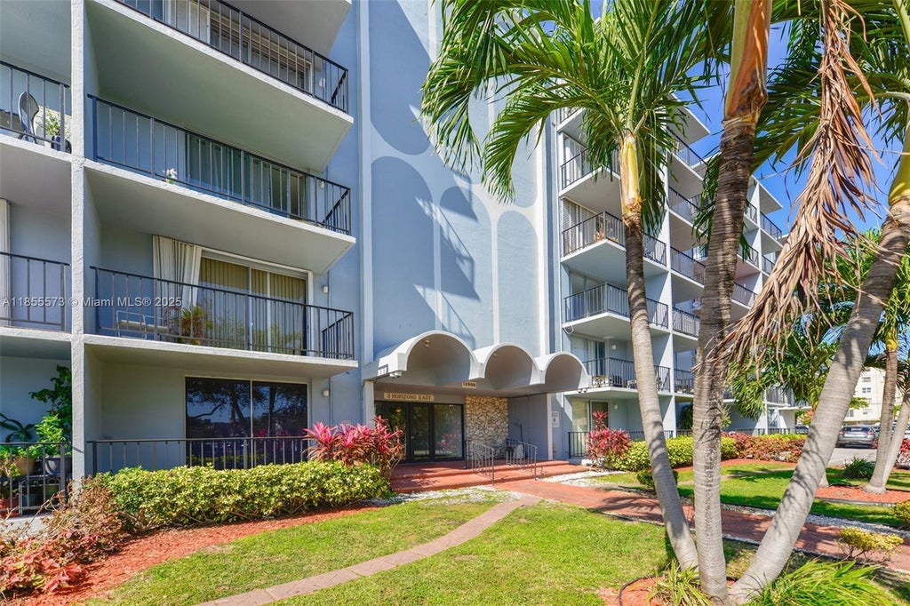 12500 Ne 15th Ave 605, North Miami