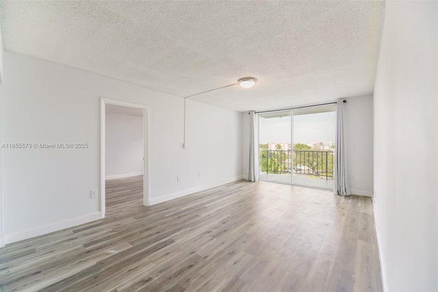 2 of 31 - 12500 Ne 15th Ave 605, North Miami, FL