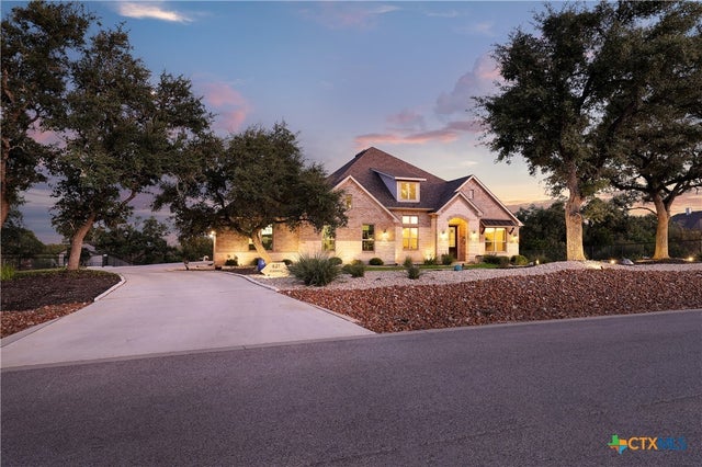 621 Oldenburg, New Braunfels