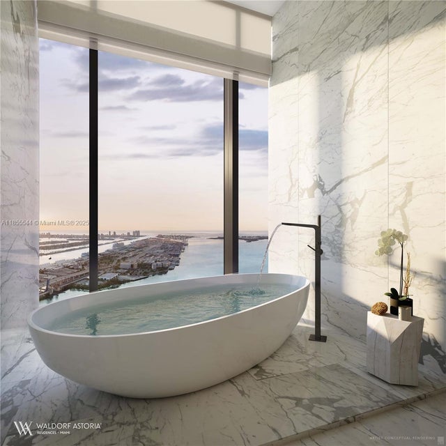 5 of 9 - 300 N Biscayne Blvd 8405, Miami, FL