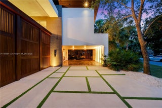 Photo of Listing #A11855412