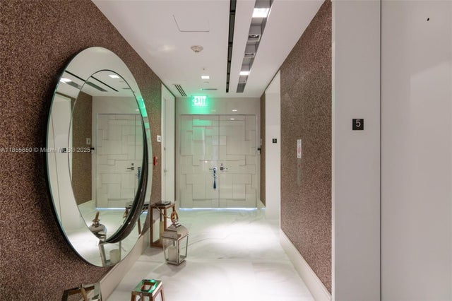 4 of 39 - 19575 Collins Ave 5, Sunny Isles Beach, FL