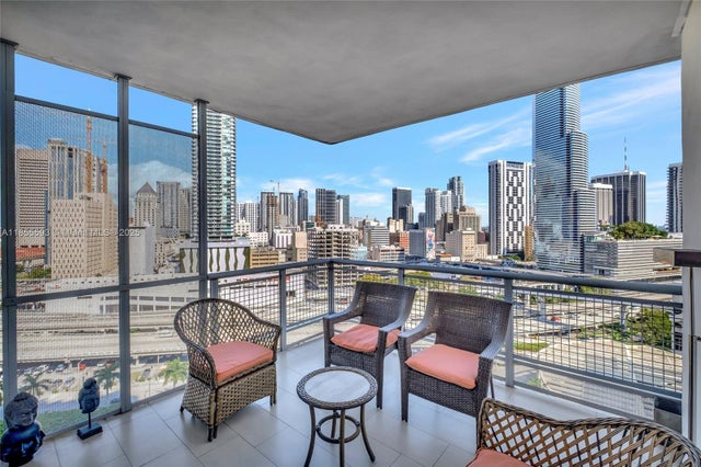 3 of 22 - 350 S Miami Ave 1703, Miami, FL