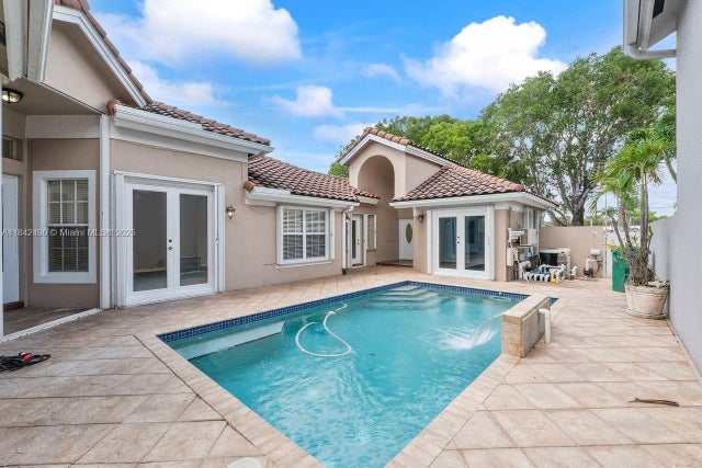 3 of 72 - 15101 Sw 136th Pl, Miami, FL