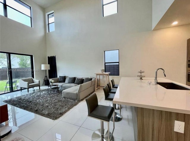 5 of 21 - 8824 Nw 161st Ter, Miami Lakes, FL