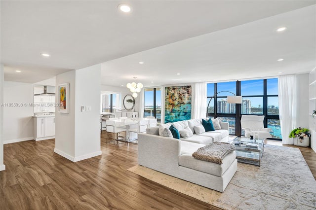 1 of 100 - 9 Island Ave 1814, Miami Beach, FL