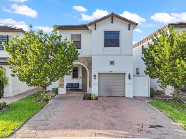 3 of 40 - 3471 W 110th St, Hialeah, FL