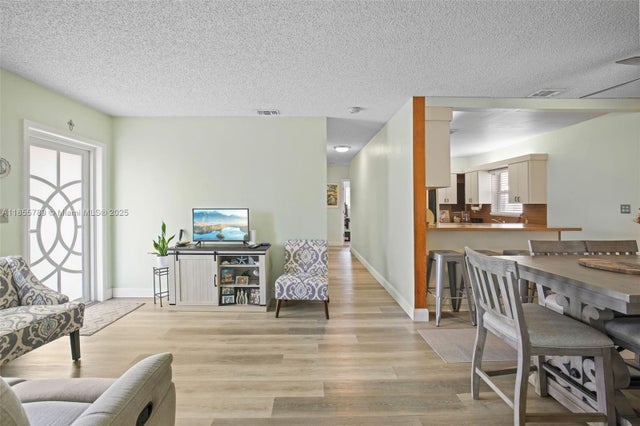 4 of 36 - 7550 Sw 28th St Rd, Miami, FL
