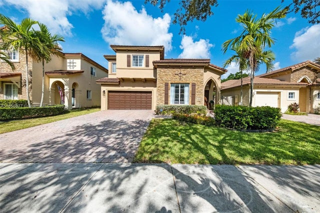 1 of 25 - 22536 Sw 94th Pl, Cutler Bay, FL