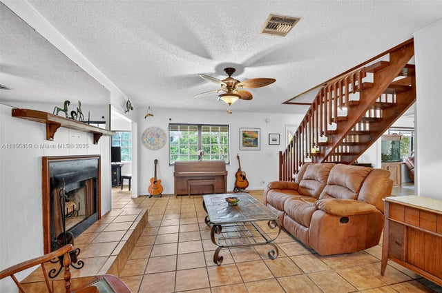 5 of 84 - 9435 El Paso Dr, Lake Worth, FL