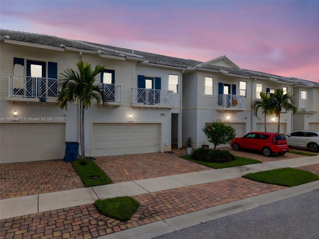 2 of 36 - 11997 Park Central, Royal Palm Beach, FL