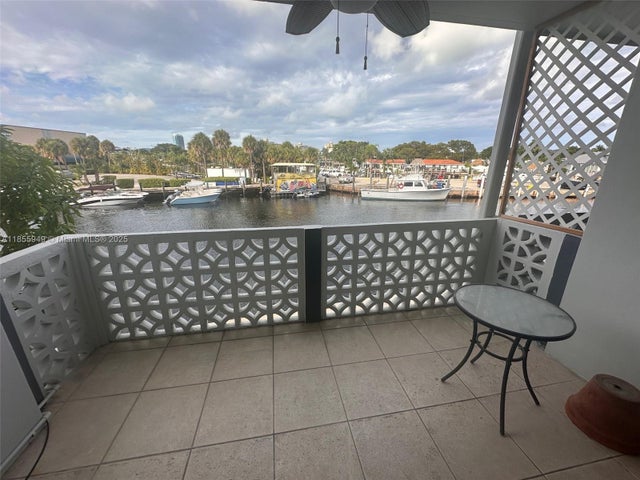 4 of 8 - 13105 Ixora Ct 200, North Miami, FL