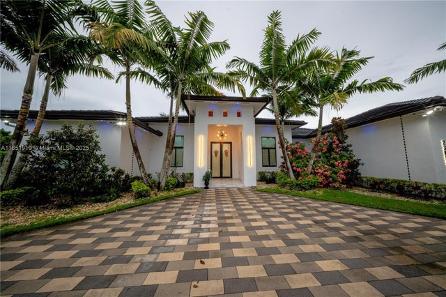 4 of 50 - 23055 Sw 172 Ct, Miami, FL