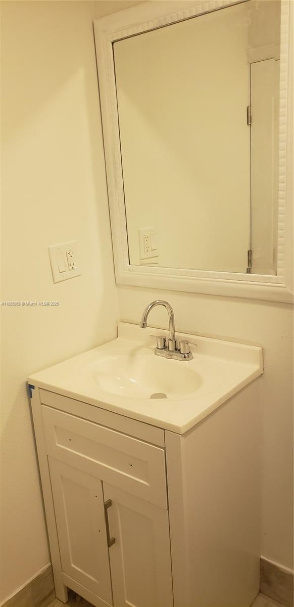 5 of 18 - 2431 Welch, Fort Myers, FL