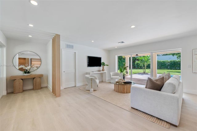 5 of 55 - 7460 Sw 126th St, Pinecrest, FL